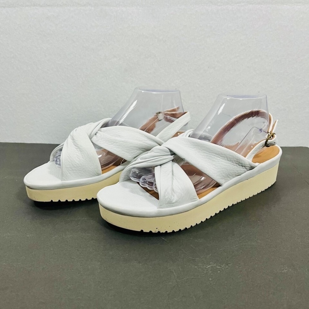 L'Amour White Cross-Strap Platform Sandals